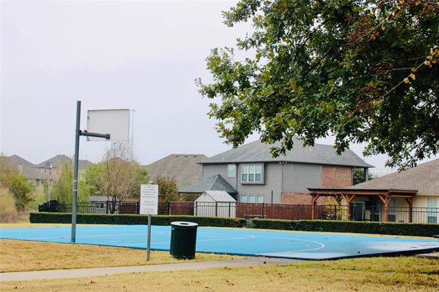 Building Photo - 10240 Los Barros Trail