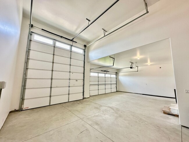 Building Photo - New Build Ranch Style Home Available with RV or Boat Garage!!