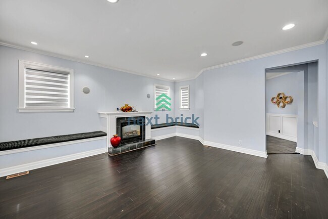 Building Photo - Beautiful home with 4 beds, 3.5 baths for ...
