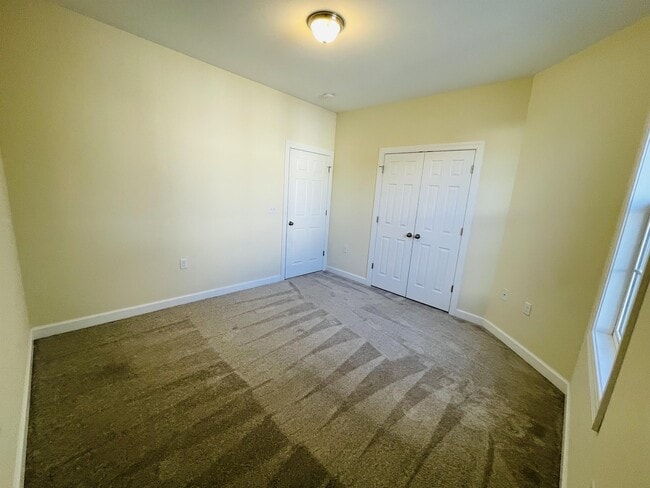 Building Photo - 72 Windgate Cir