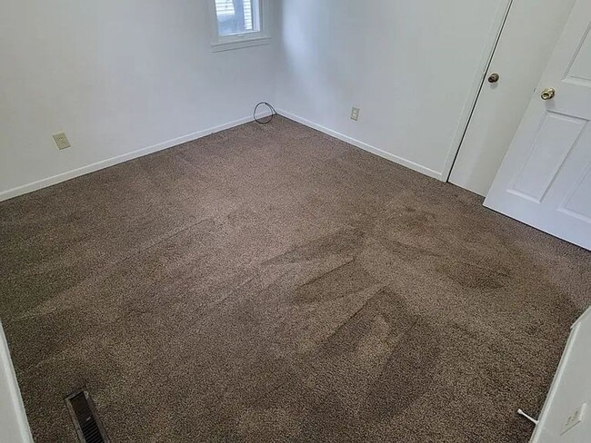 Building Photo - Charming 2-Bedroom Home for Rent