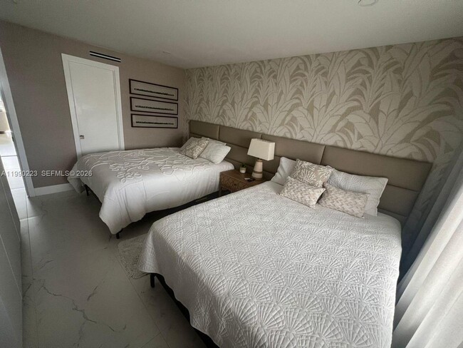 Building Photo - 3200 N Ocean Dr