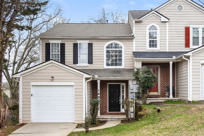 Building Photo - 1683 Barrington Overlook