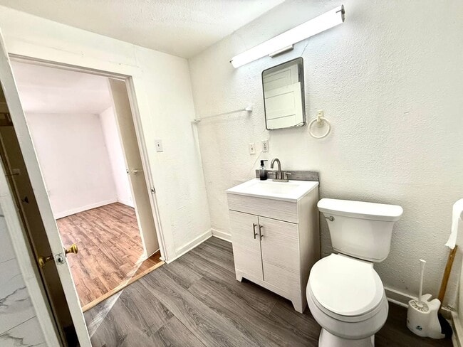 Building Photo - 35 Monroe Ave NE