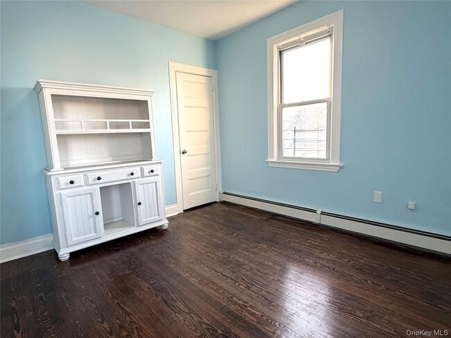 Building Photo - 1-81 Beach 90th St