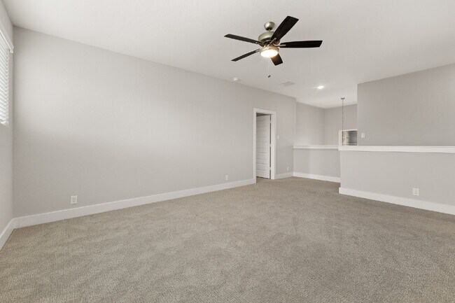 Building Photo - 24734 Resort Pkwy