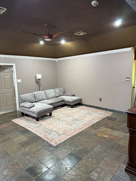 Building Photo - 1330 Horace St