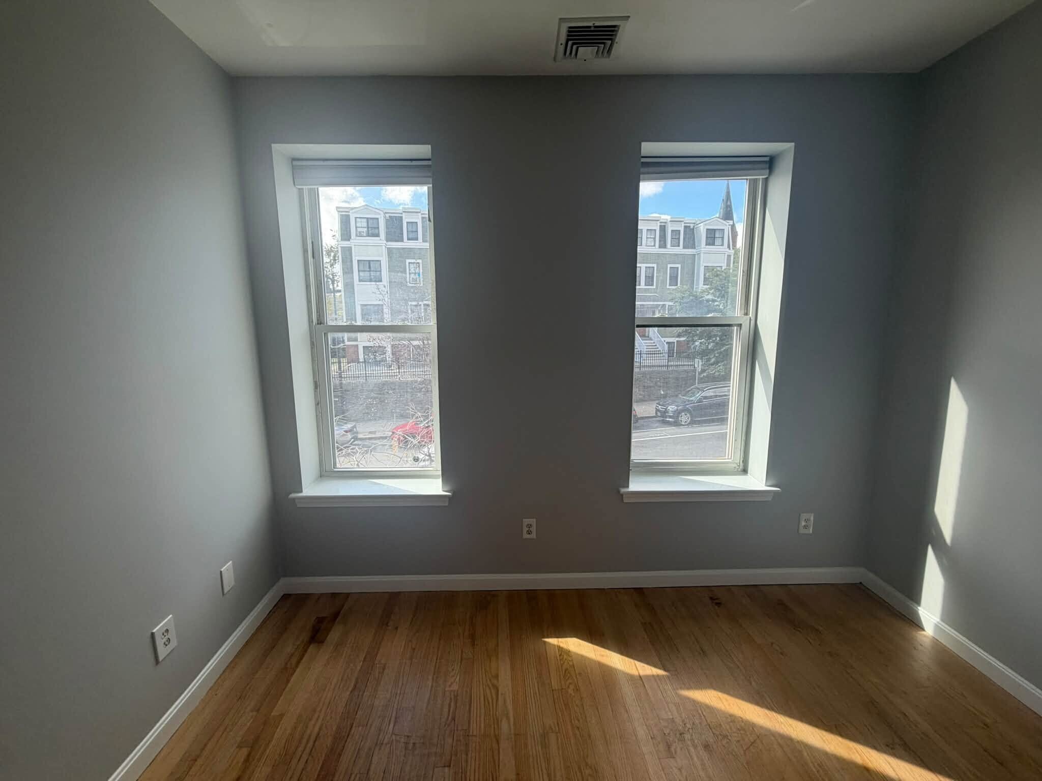 Building Photo - 1429 Tremont St