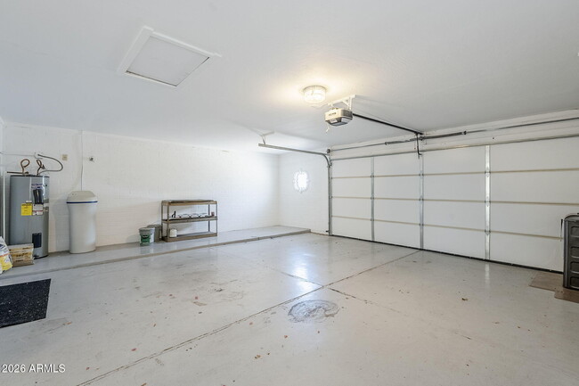 Building Photo - 7707 S Kenwood Ln