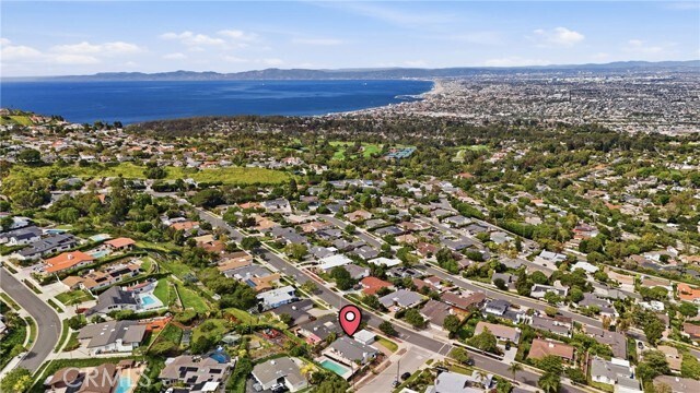 Building Photo - 5005 Willow Wood Rd