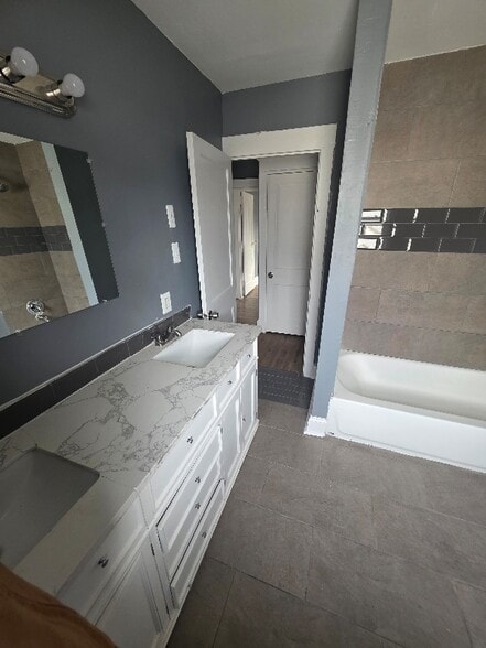 Building Photo - 72 Lincoln St