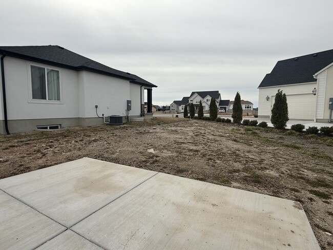 Building Photo - 684 W 1460 S