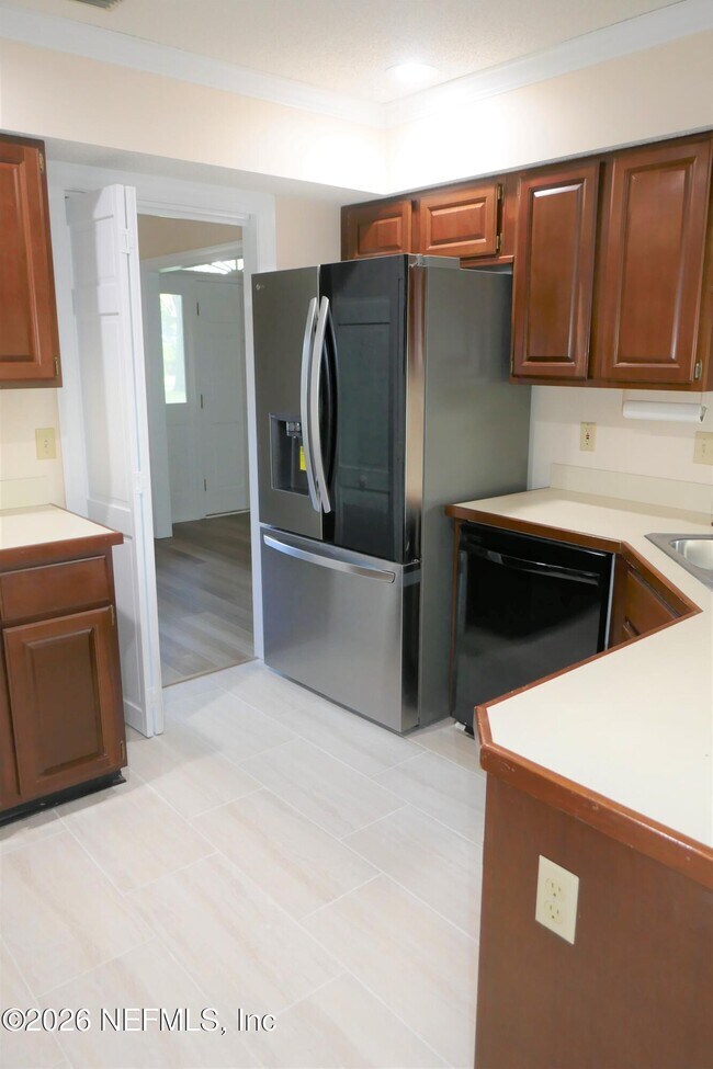 Building Photo - 10996 Raley Creek Dr S