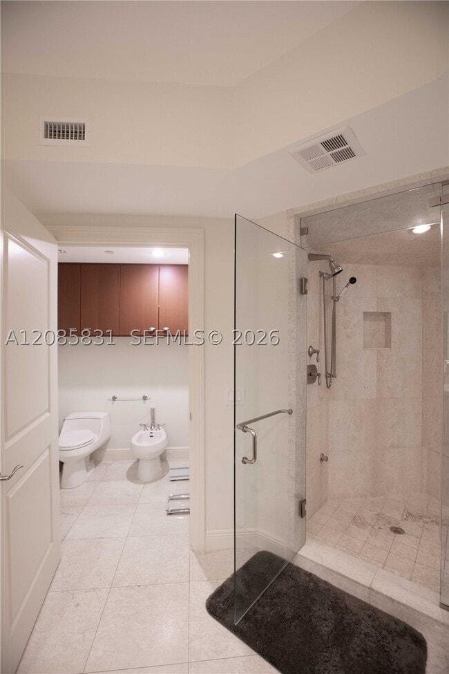 Building Photo - 6000 Island 2602 Is