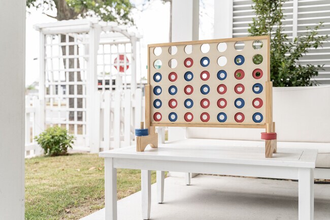 Building Photo - 103 S 13th St