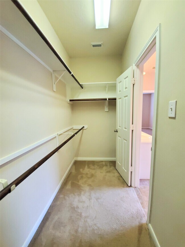 Building Photo - 25601 Thistle Valley Ct