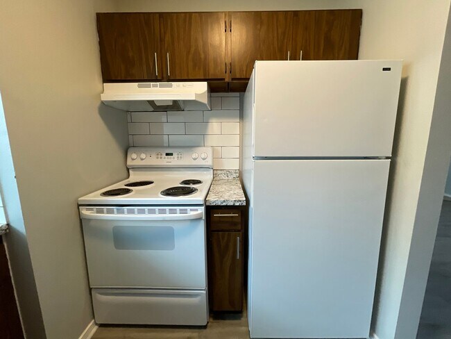 Building Photo - 4015 Stonedike Dr