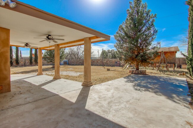 Building Photo - Beautiful East side HOME in Clin. Tx