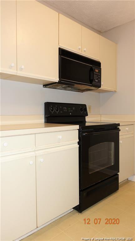 Building Photo - 685 Bartons Landing Pl