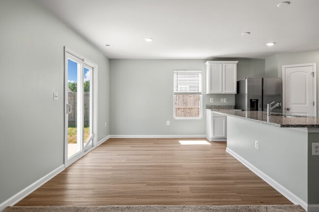 Building Photo - 2854 Meadowview Blvd