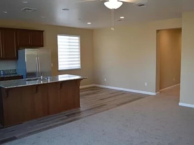 Building Photo - 4450 Lacy Ln