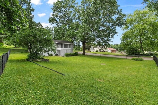 Building Photo - Updated Home In Cape Girardeau