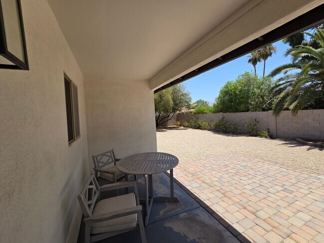 Building Photo - Beautiful 3 bedroom / 2 bath in Scottsdale!