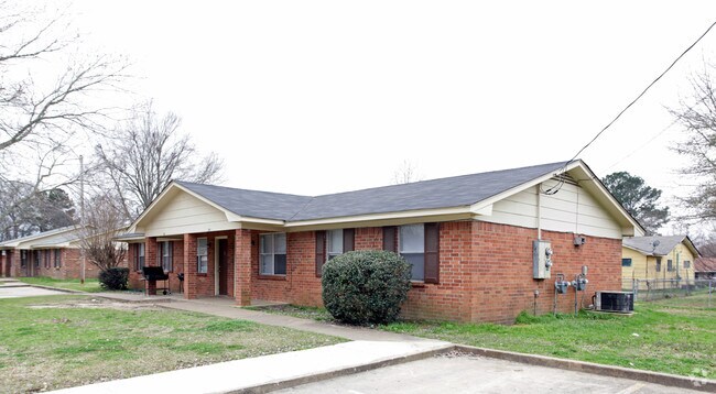 Canton Village Apartments Canton, MS Apartment Finder