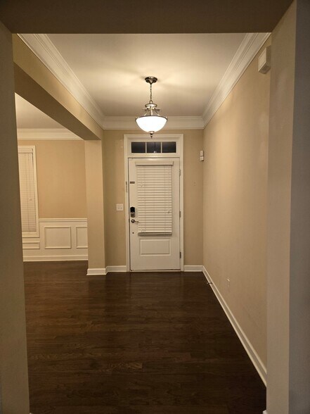 Building Photo - 5550 Shiloh Woods Dr