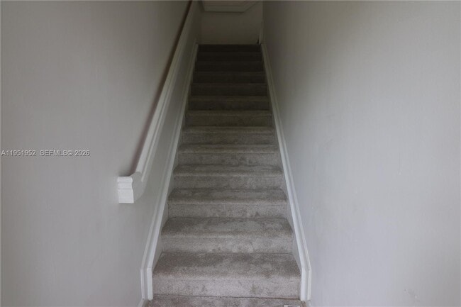 Building Photo - 6020 W Sample Rd