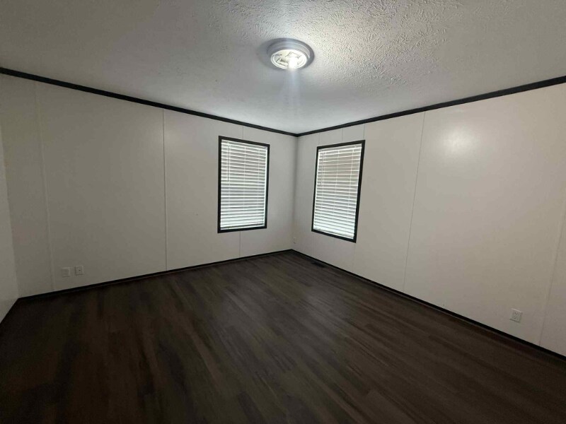 Building Photo - 1236 N Oaklane Rd