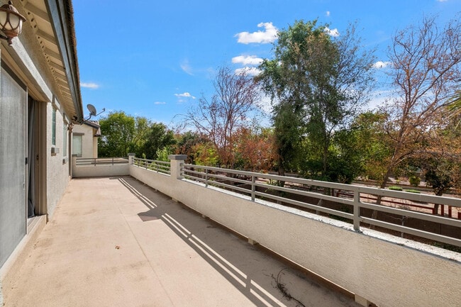 Building Photo - 18813 E Arrowhead Trail