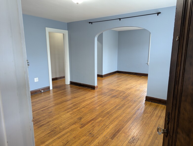 Living Room - 401 Cornell Ave