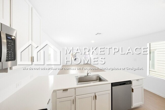 Building Photo - 6840 Marble Rdg