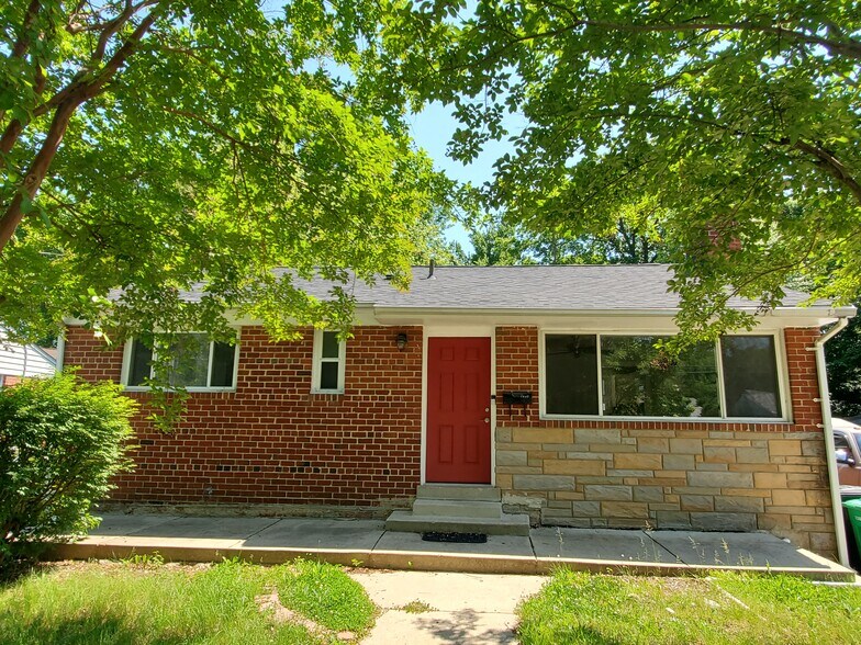 Building Photo - 1937 Lebanon St