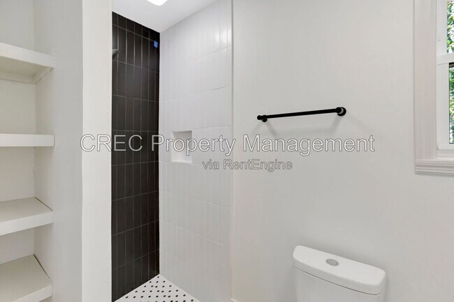 Building Photo - 2642 Ferrara Dr