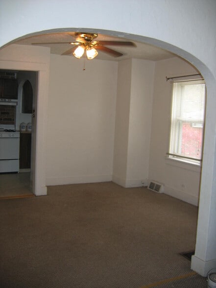 Building Photo - 2023 Dartmore St