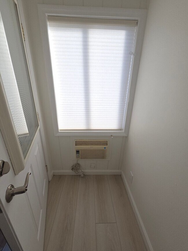 Building Photo - Remodeled 1 Bedroom 1 Bath located in the middle of Ojai