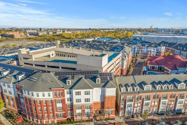 Building Photo - 302 Constitution Ave