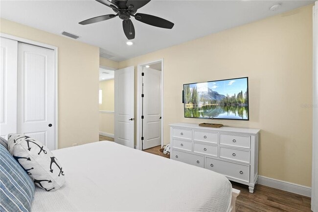 Building Photo - 8040 Lost Shaker Ln