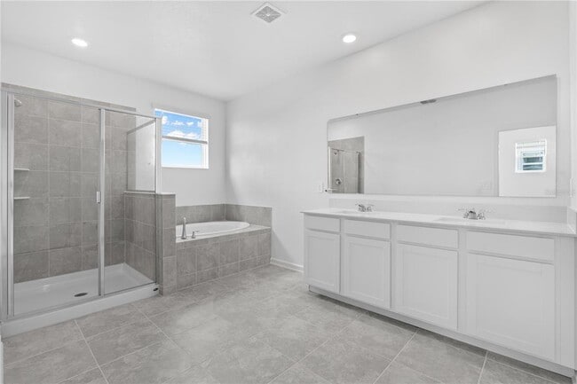 Building Photo - 478 Bogey Dr