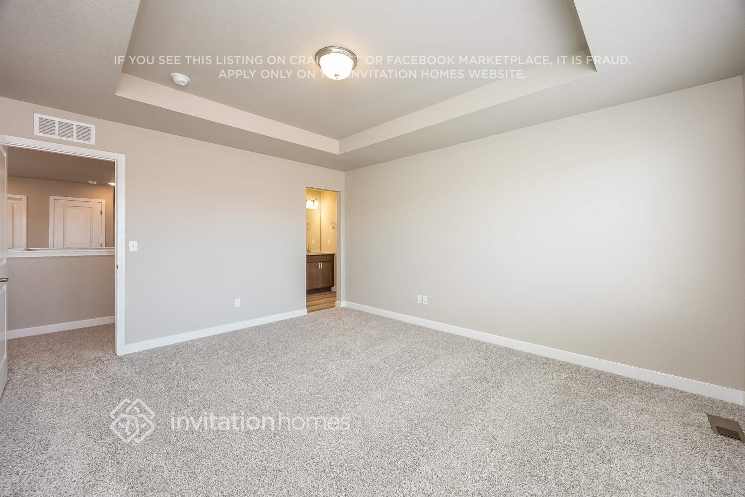 Building Photo - 13593 Arriba Dr