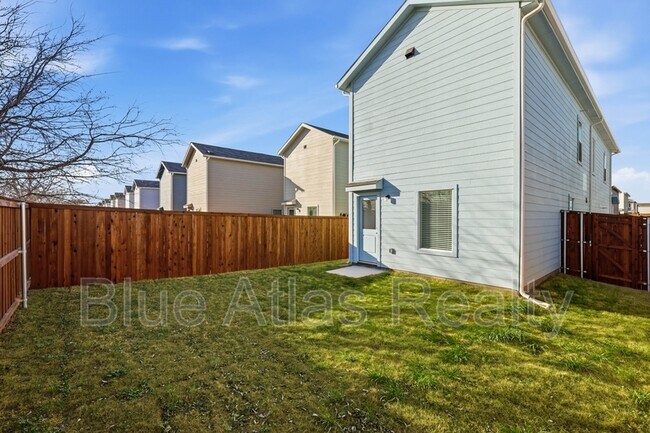 Building Photo - 12200 Steeplechase Dr