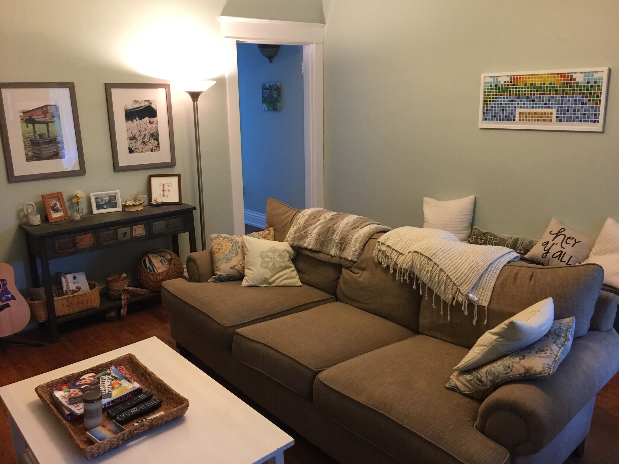 Livingroom - 1819 Deerwood Ave