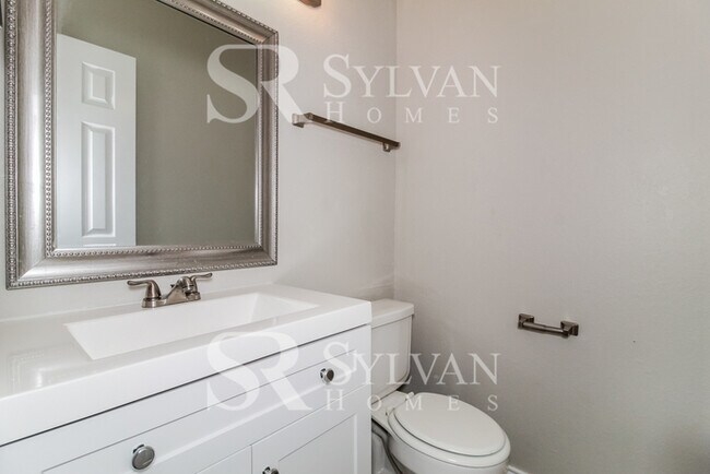 Building Photo - Prepare to fall in love with this 4BR, 2.5BA home.