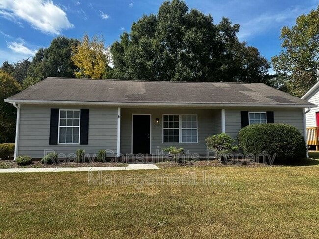 Building Photo - 2711 Ingleside Dr