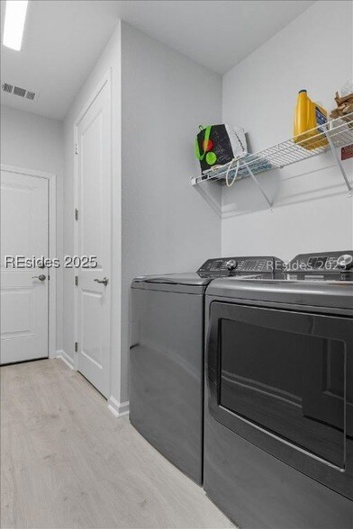 Building Photo - 215 Tropics Ave