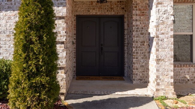 Building Photo - Beautiful all Brick home in Benton