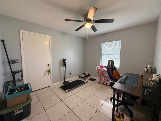 Building Photo - 10812 Hannaway Dr