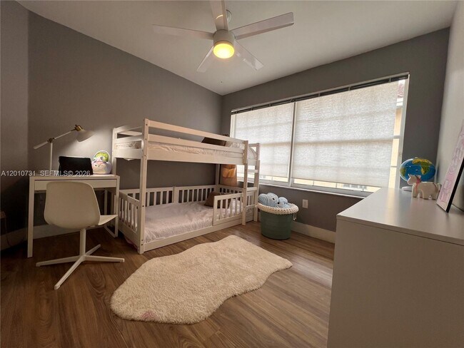 Building Photo - 16410 Sapphire Bend